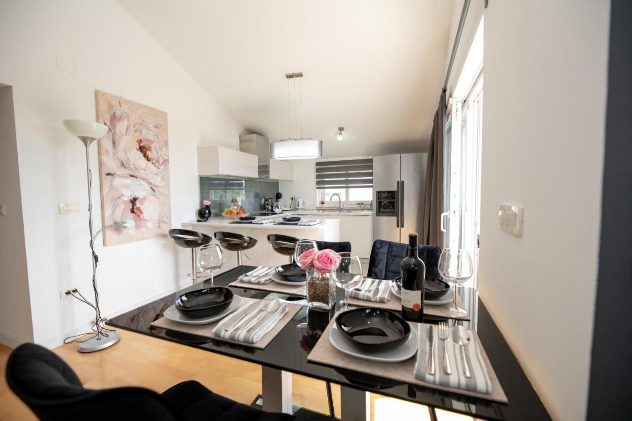 Apartment Malu Sunset 扎达尔 外观 照片